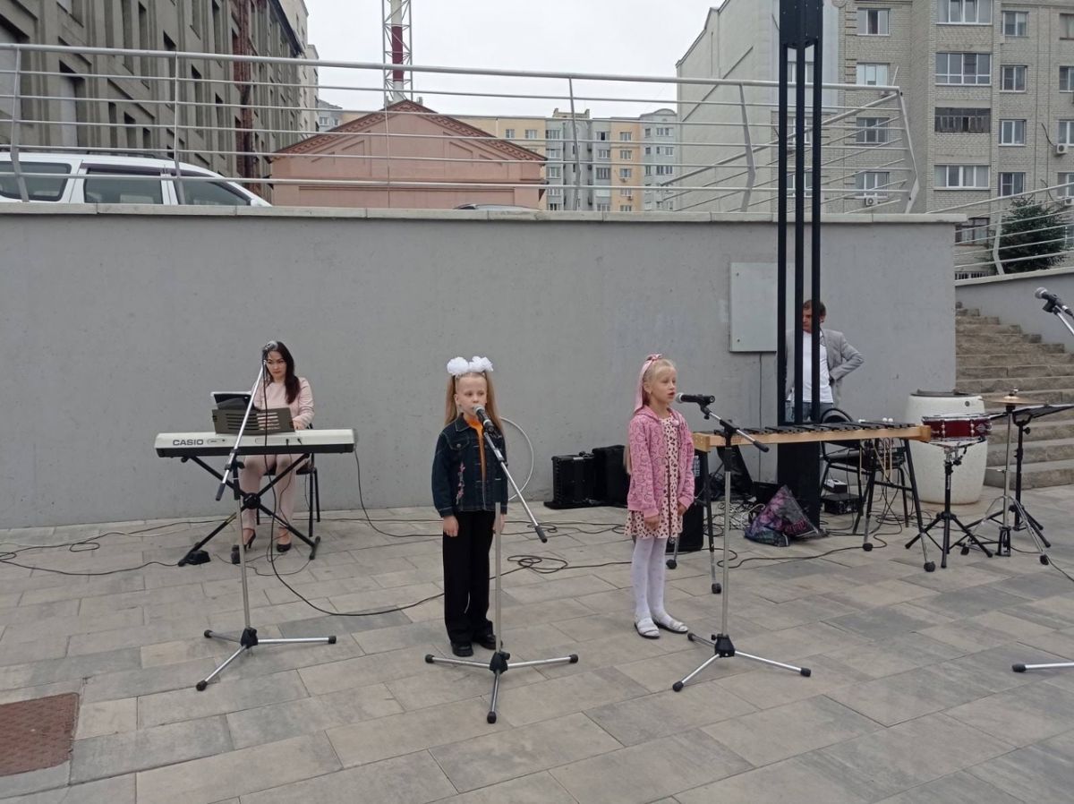 Поздравление юных музыкантов ДМШ №3 с Днем города!