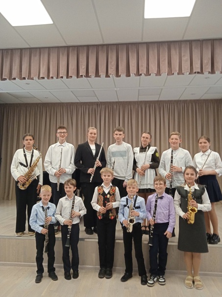 Школьный конкурс солистов  на отделении духовых и ударных инструментов