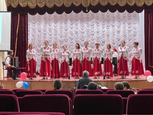 Ансамбль народной песни «Кружевные переливы» на фестивале «Сорока»